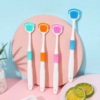 Novelix™ Tongue Brush